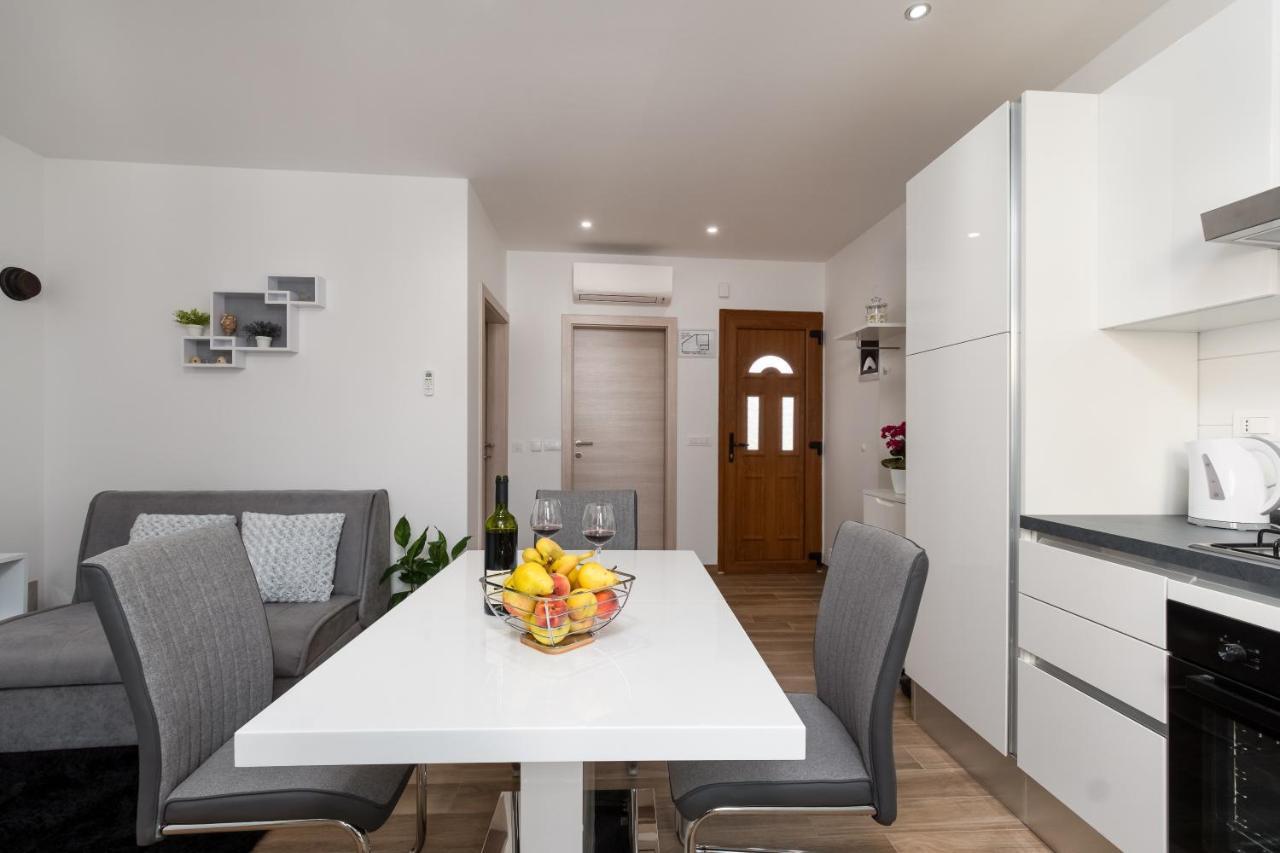 Apartman Palada Zminj Экстерьер фото