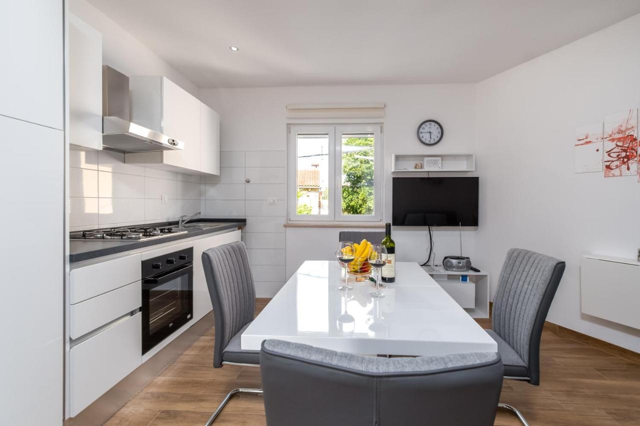 Apartman Palada Zminj Экстерьер фото
